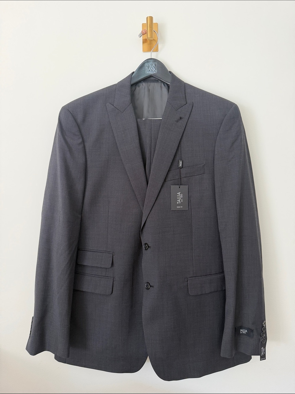 TALLIA Men’s Dark Charcoal Two-Button Suit Jacket